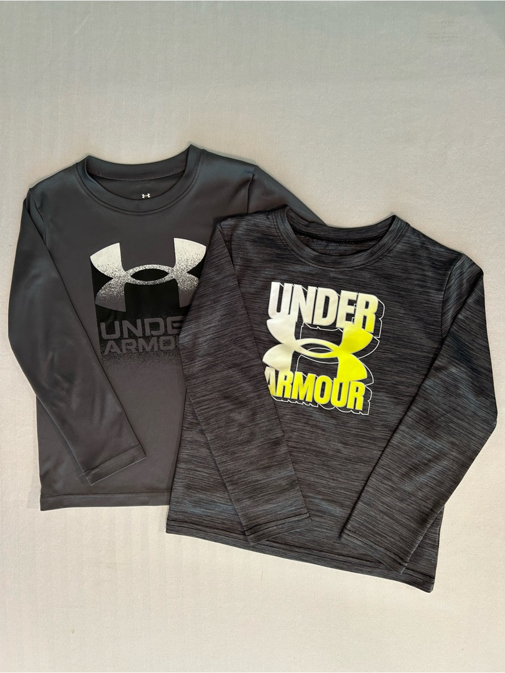 Set of Two Under Armour Boys' Long Sleeve Performance Tees in Boys Size 6